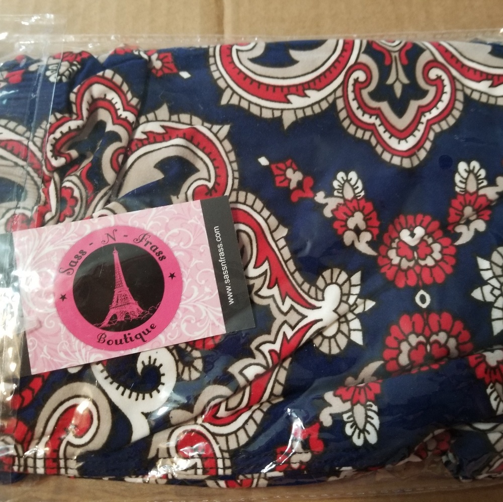 Sass N Frass One Size Leggings New